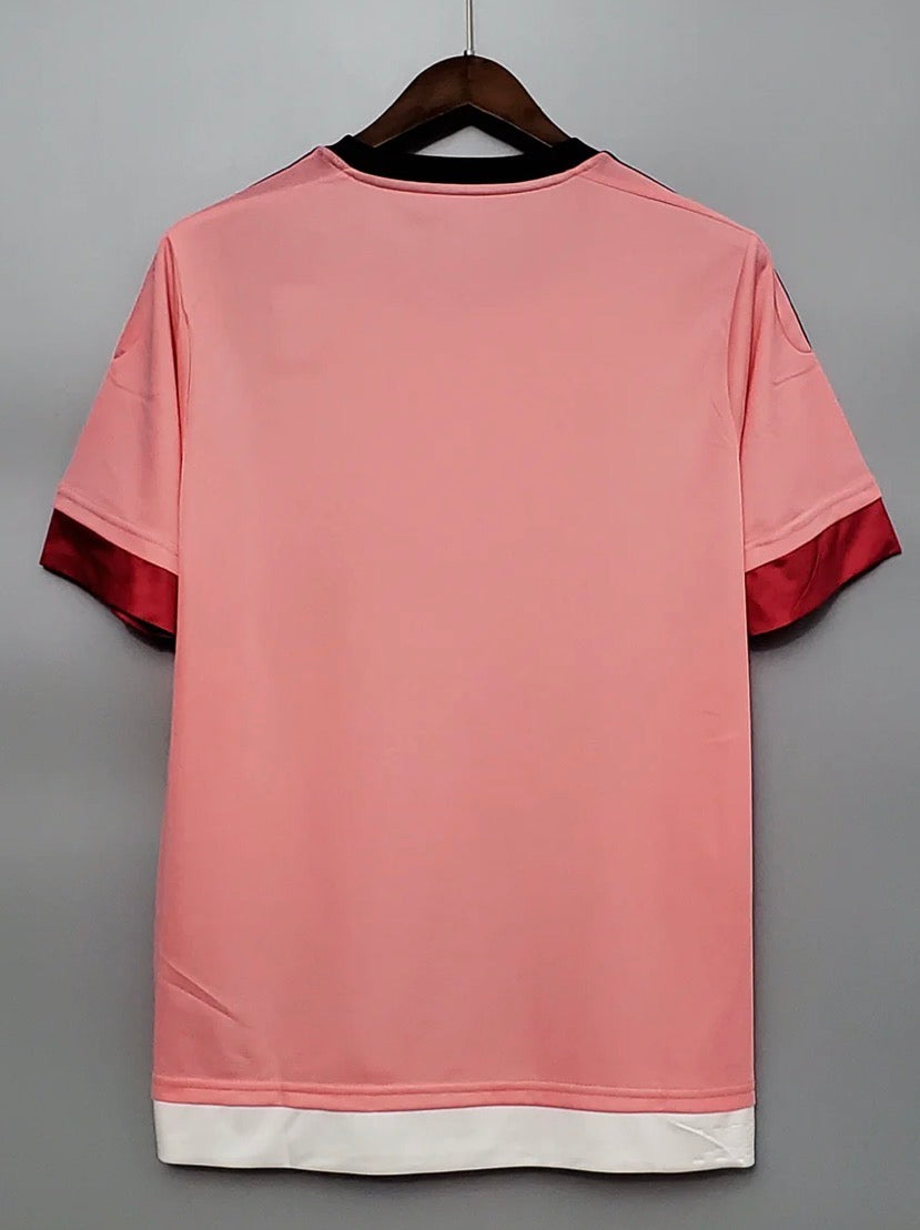 Juventus 15/16 Away Kit