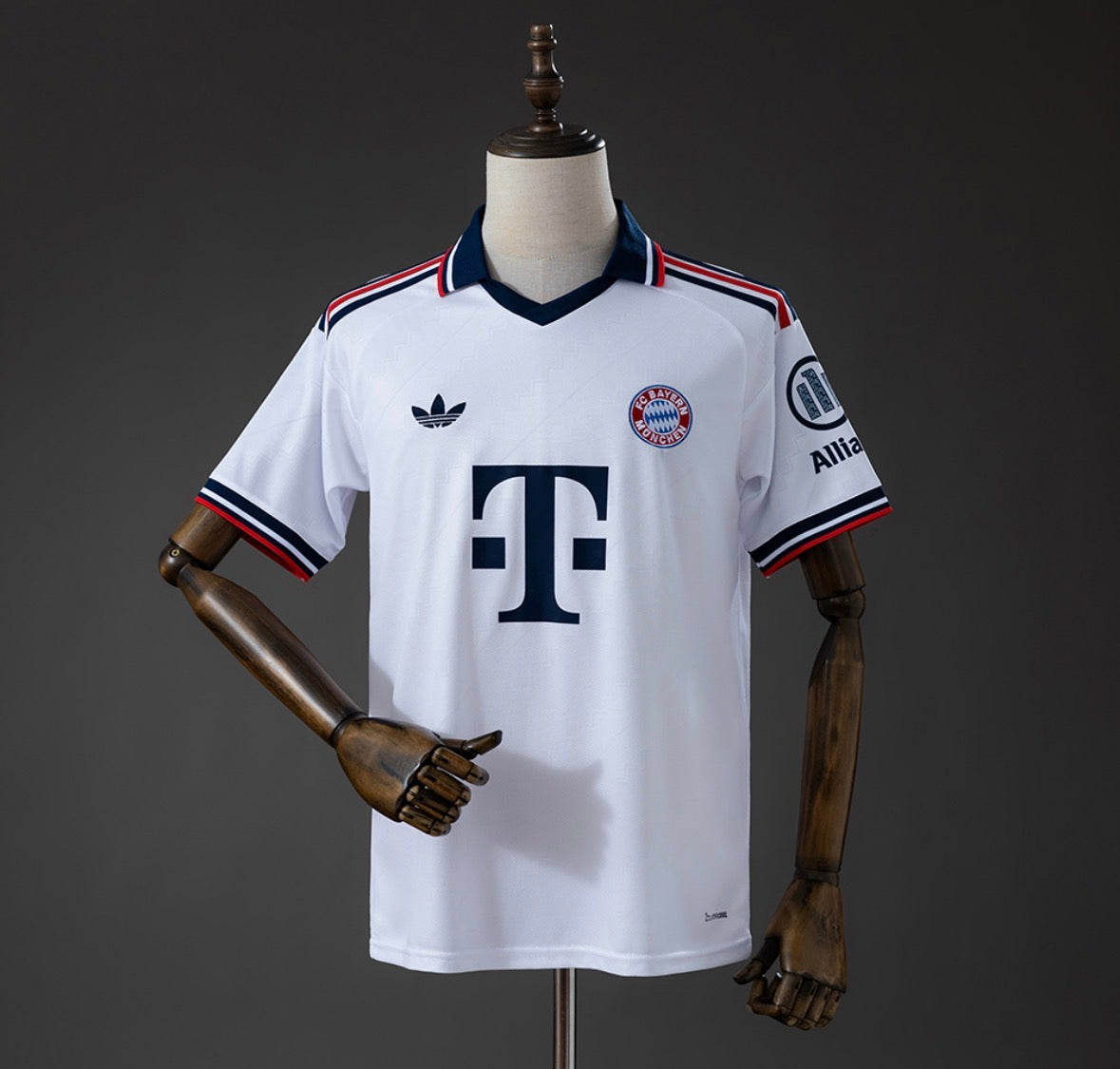 Bayern Munich 26/27 Away Kit
