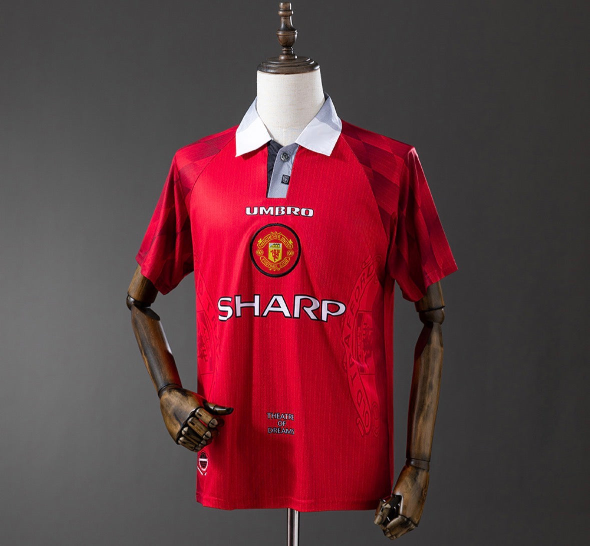 Manchester United 96/97 Home Kit