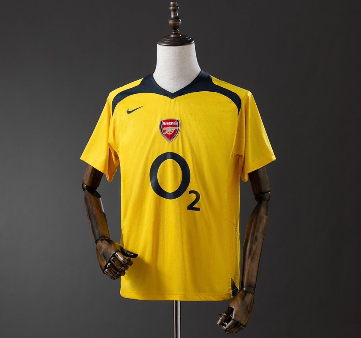 Arsenal 05/06 Away Kit