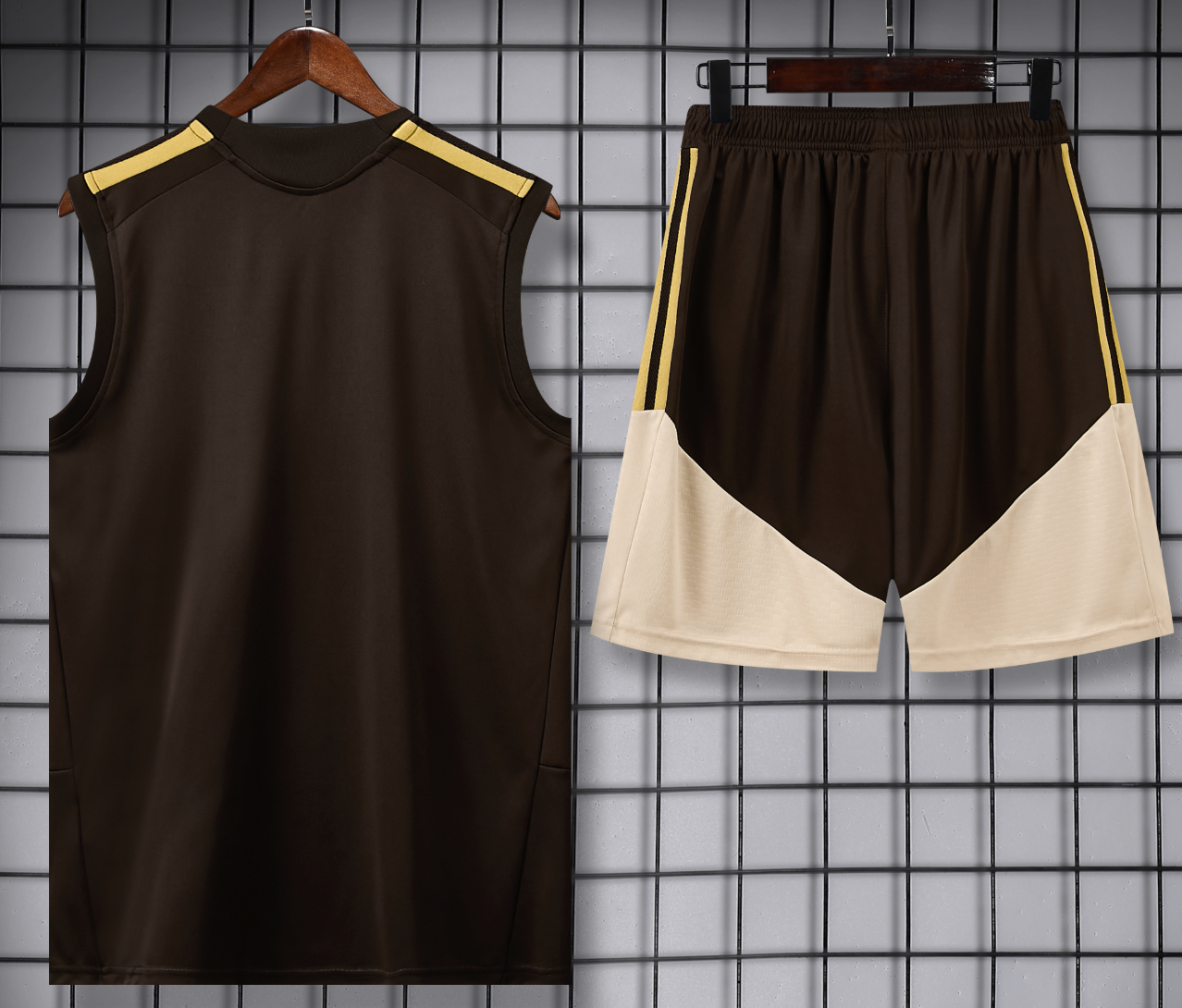 Flamengo 26/27 Sleeveless Tracksuit – Brown